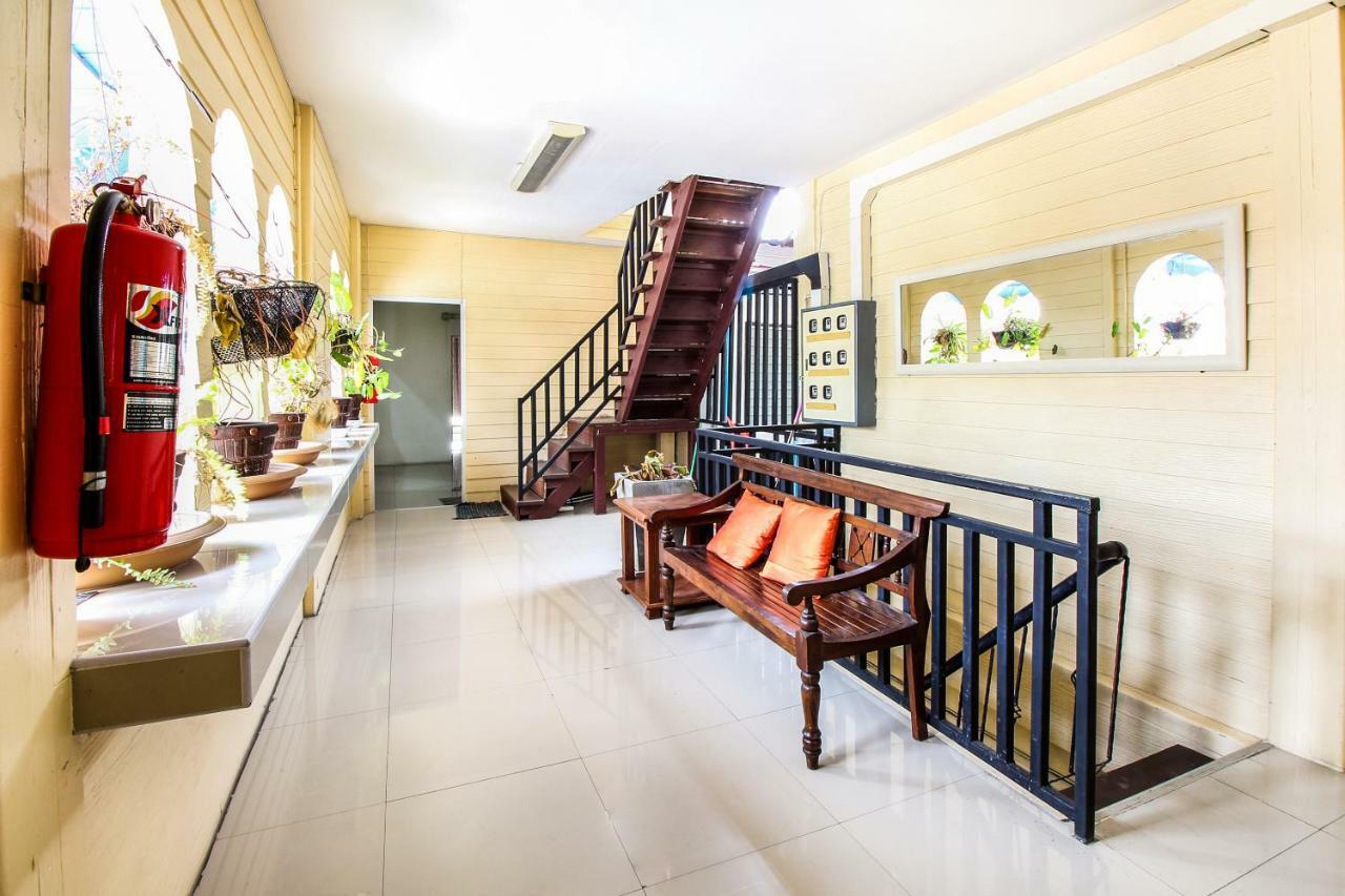 Babo House Bangkok Hotel Kültér fotó