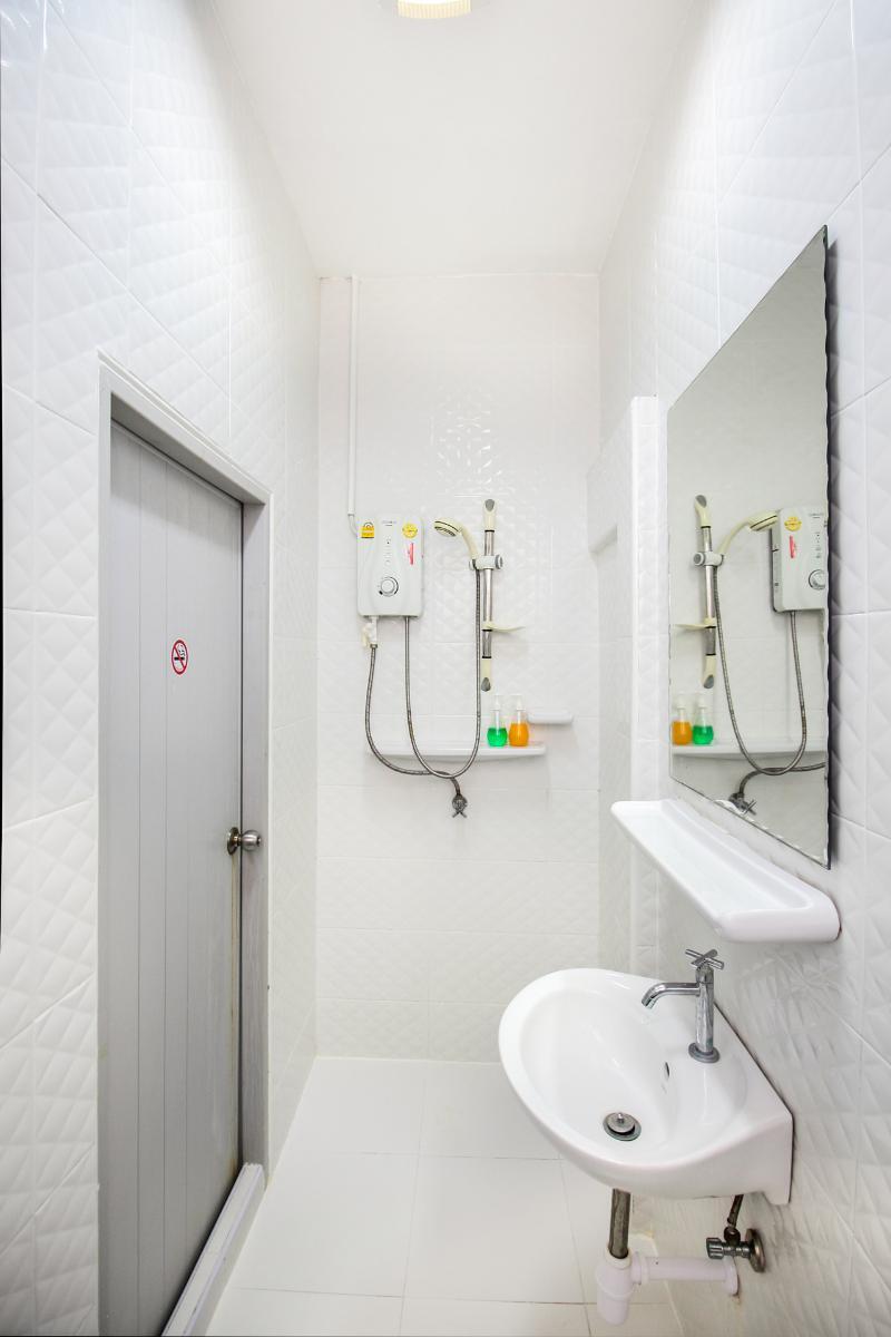 Babo House Bangkok Hotel Kültér fotó